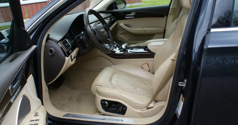Audi A8 cena 109000 przebieg: 248000, rok produkcji 2015 z Białystok małe 529